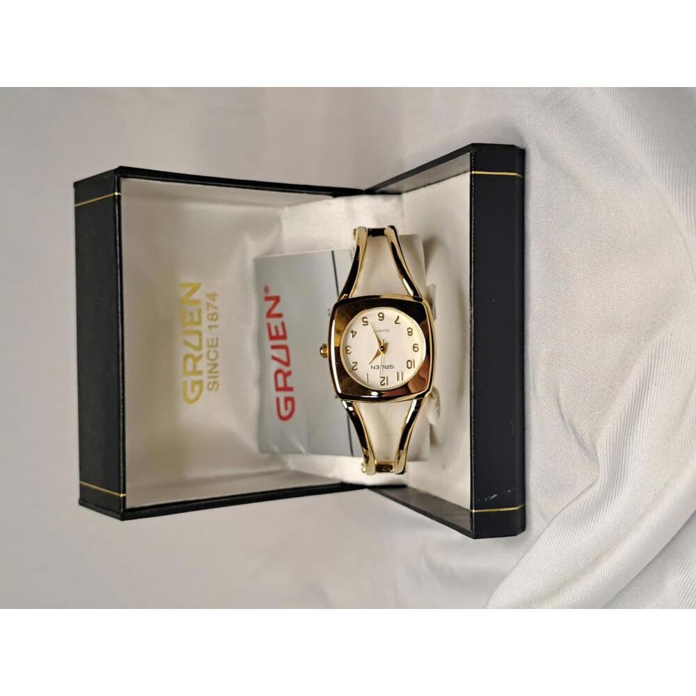 Vintage Gruen Ladies Gold Dress Watch GR7398 New Battery Full Set NOS